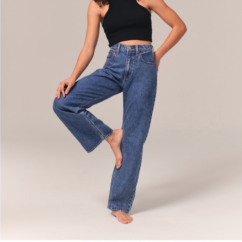 ABERCROMBIE BAGGY JEANS